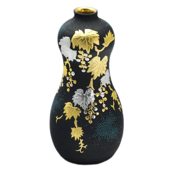 【タイムセール】３代目仲田錦玉作　花瓶 楽天市場】仲田錦玉 九谷焼3.6号花瓶 渦打青粒盛金蔦文唐草