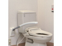リフォーム用品 バリアフリー トイレ用手すり オーバル補助手すり：ナカ工業 レストハンドスレンダー 肘掛けタイプSL-2 750ｍｍ