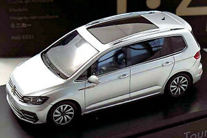 【送料無料】ホビー　模型車　車　レーシングカー ラインタイプメタリックシルバーvw touran rline touran ii type 5t 201519 argent argent metallique 143 spark