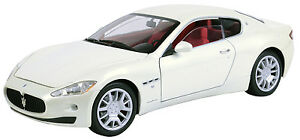 【送料無料】ホビー　模型車　車　レーシングカー マセラティマセラティグランツーリスモホワイトpolycyberusa motormax maserati granturismo 118 white79151