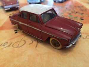 【送料無料】ホビー　模型車　車　レーシングカー dinky toys simca aronde