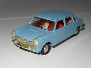 【送料無料】ホビー　模型車　車　レーシングカー スポットオースティンv triang spot on austin 1800 286