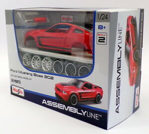 【送料無料】ホビー　模型車　車　レーシングカー スケールキットフォードマスタングボスレッドブラック 17,235円
