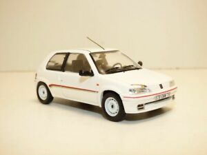 【送料無料】ホビー 模型車 車 レーシングカー プジョーホワイトラリーpeugeot 106 rallye blanche 143