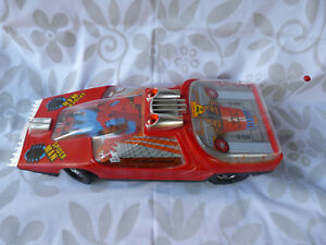 【送料無料】ホビー　模型車　車　レーシングカー スパイダーマンリールリモートコントロールrare voiture spiderman reel 1980 bonne etat sans la telecommande marvel