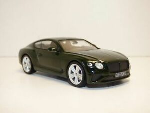 【送料無料】ホビー　模型車　車　レーシングカー ベントレーコンチネンタルグリーンブリティッシュレーシングbentley continental gt 2018 vert british racing 143 17,235円