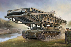 【送料無料】ホビー　模型車　車　レーシングカー ドイツタンクプラスチックキットモデルトランペッターgerman bridgelayer iv b tank plastic kit 135 model trumpeter