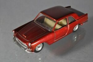 【送料無料】ホビー　模型車　車　レーシングカー セリエ＃ランチアjb437 solido serie 100 121 143 lancia flaminia a
