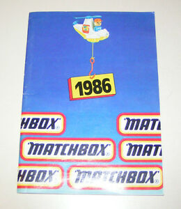【送料無料】ホビー　模型車　車　レーシングカー マッチカタログドイツmatchbox catalogue edition allemande 1986 au format din a5