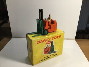 【送料無料】ホビー　模型車　車　レーシングカー ボックスフォークリフトdinky toys 401 chariot elevateur dans sa boite dorigine entierement fonctionnel 16,086円