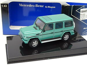 【送料無料】ホビー　模型車　車　レーシングカー オートアートメルセデスクラスグリーンauto art 143 mercedes classe g 500 vert