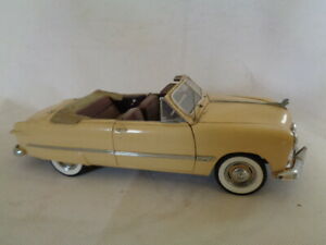 【送料無料】ホビー　模型車　車　レーシングカー フォードカスタムスケールthe danbury comme neuf voiture 1949 ford custom 124 scale