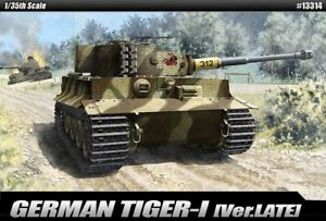 【送料無料】ホビー　模型車　車　レーシングカー タイガーバージョンアカデミー13314 tiger i late version 135 academy
