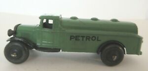 【送料無料】ホビー　模型車　車　レーシングカー ガソリンタンカーワゴンタイプタンカーdinky toys petrol tanker wagon type 3annees 1940 post war dinky toys 25d tanker 2
