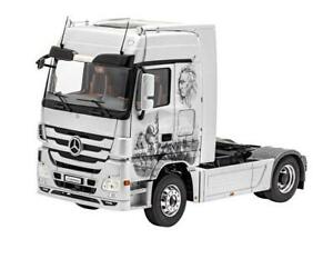 【送料無料】ホビー　模型車　車　レーシングカー メルセデスベンツアクトロストラックプラスチックキットモデル