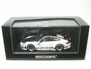 【送料無料】ホビー　模型車　車　レーシングカー ポルシェプレゼンテーションporsche 911 gt3 rsr presentation 2009