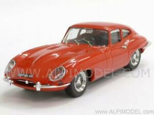 【送料無料】ホビー　模型車　車　レーシングカー ジャガータイプeベストjaguar e type coupe 1964 red 143 best 90122r