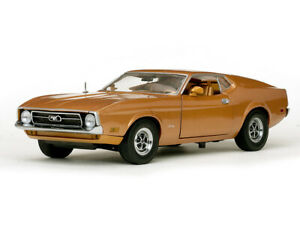 【送料無料】ホビー 模型車 車 レーシングカー フォードムスタングサンスター118 ford mustang sportsroof 1971 118 ? sunstar 3619
