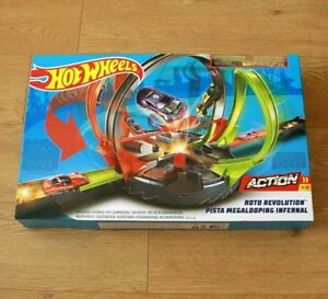 【送料無料】ホビー　模型車　車　レーシングカー ホットホイールロトゲームアンプセットhot wheels roto revolution pista megalooping infernale jeu set amp; sealed