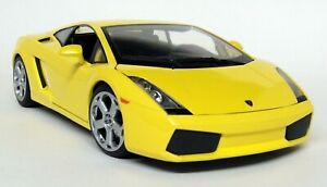 【送料無料】ホビー　模型車　車　レーシングカー スケールモデルランボルギーニガヤルドダイカストモデルmaisto modele echelle 118 lamborghini gallardo jaune diecast voiture modele