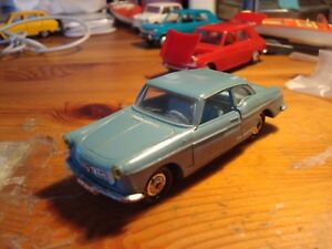 【送料無料】ホビー　模型車　車　レーシングカー プジョーカットnorev peugeot 404 coupe n 71