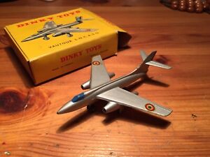 【送料無料】ホビー　模型車　車　レーシングカー dinky toys vautour sncaso 60b