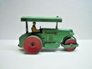 【送料無料】ホビー　模型車　車　レーシングカー ビンテージイングランドvintage meccano dinky toys aveling barford made in england