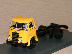 【送料無料】ホビー　模型車　車　レーシングカー トタートラックネオcamion tracteur seul daf plateau jaune neo 150 ref 50035