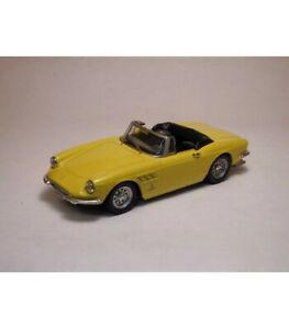 【送料無料】ホビー　模型車　車　レーシングカー フェラーリクモイエローferrari 330 gt spider 1966 yellow 143