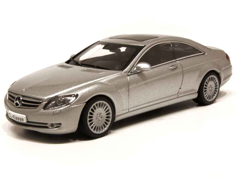 【送料無料】ホビー　模型車　車　レーシングカー メルセデスクラスautoart mercedes cl class c216 2006 143
