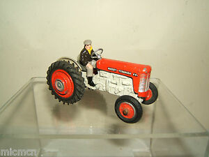 【送料無料】ホビー　模型車　車　レーシングカー コーギーモデルトタードライバcorgi toys model 50 masseyferguson 65 tracteur amp; driver