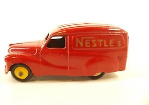 【送料無料】ホビー　模型車　車　レーシングカー オースティンヴァンネスレdinky toys gb 471 austin van nestles peu frequent
