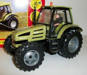 【送料無料】ホビー　模型車　車　レーシングカー スケールトターbritains 132 scale 00038 hurlimann sx 1500 tractor