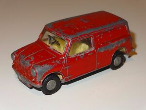 【送料無料】ホビー　模型車　車　レーシングカー スポットロイヤルミニヴァンv triang spot on royal mail mini van 2101