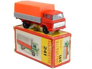 【送料無料】ホビー　模型車　車　レーシングカー ミニチュアトラックチアリーダーカートンフランスdaf 2600 bache camion miniature voiture majorette 241 boite carton france