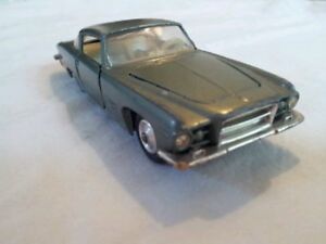 【送料無料】ホビー　模型車　車　レーシングカー コーギークライスラーエンジンcorgi toys l64 with chrysler v8 engine