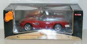 【送料無料】ホビー　模型車　車　レーシングカー レッドmaisto 118 36896 bmw z8 red