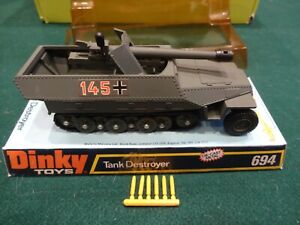 【送料無料】ホビー　模型車　車　レーシングカー タンクデストロイヤーdinky 694 tank destroyer vvnmib