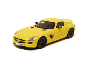 【送料無料】ホビー　模型車　車　レーシングカー メルセデスベンツカーモデルmercedes benz sls amg ecell 2010 resine voiture modele s1058｜hokushin