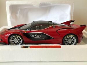 【送料無料】ホビー　模型車　車　レーシングカー フェラーリレッドブラックシグネチャシリーズburago 118 ferrari fxxk rouge noir gamme signature series neuve