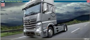 【送料無料】ホビー　模型車　車　レーシングカー メルセデスベンツアクトロスitaleri 3905 mercedesbenz actros gigaspace 124