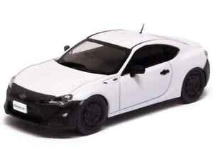 【送料無料】ホビー　模型車　車　レーシングカー トヨタebbro toyota 86 rc 2012 143 19,485円