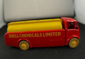 【送料無料】ホビー　模型車　車　レーシングカー トンプソンシェルモナークdinky toys gb n 991 aec thompson monarch shell repeint