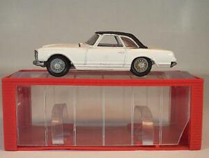 【送料無料】ホビー　模型車　車　レーシングカー ミニメルセデスベンツガレージホワイト＃mini dinky 18 mercedes benz 230 sl blanc dans garage environ 166 6805