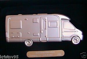 【送料無料】ホビー　模型車　車　レーシングカー ルノーマスターキャンプボックスボックスrenault master camping car burstner resine norev 155 boite cret