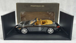 【送料無料】ホビー　模型車　車　レーシングカー モデルポルシェカブリオレスケールボックスモデルut models, porsche 911 cabriolet, noir, echelle 118, cret modele de voiture