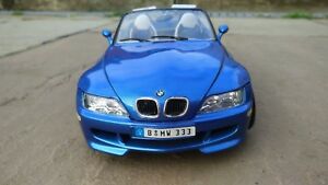 【送料無料】ホビー　模型車　車　レーシングカー ロードスターインテリアbburago bmw z3 m 32 roadster 118 96 bleu avec differents interieur blanc rare