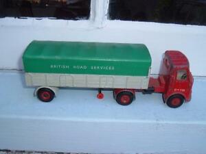 【送料無料】ホビー　模型車　車　レーシングカー ＃サービスビンテージトラックdinky toys 914 aec articulated british road services camion vintage used