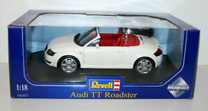【送料無料】ホビー　模型車　車　レーシングカー アウディロードスターホワイトrevell 118 08487 audi tt roadster white 20,235円