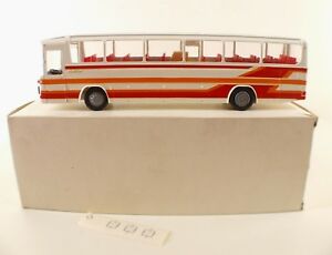 【送料無料】ホビー　模型車　車　レーシングカー コンラッドバスメルセデスベンツボックスボックスconrad n420 autobus mercedesbenz o303 jamais joue en boite box 140